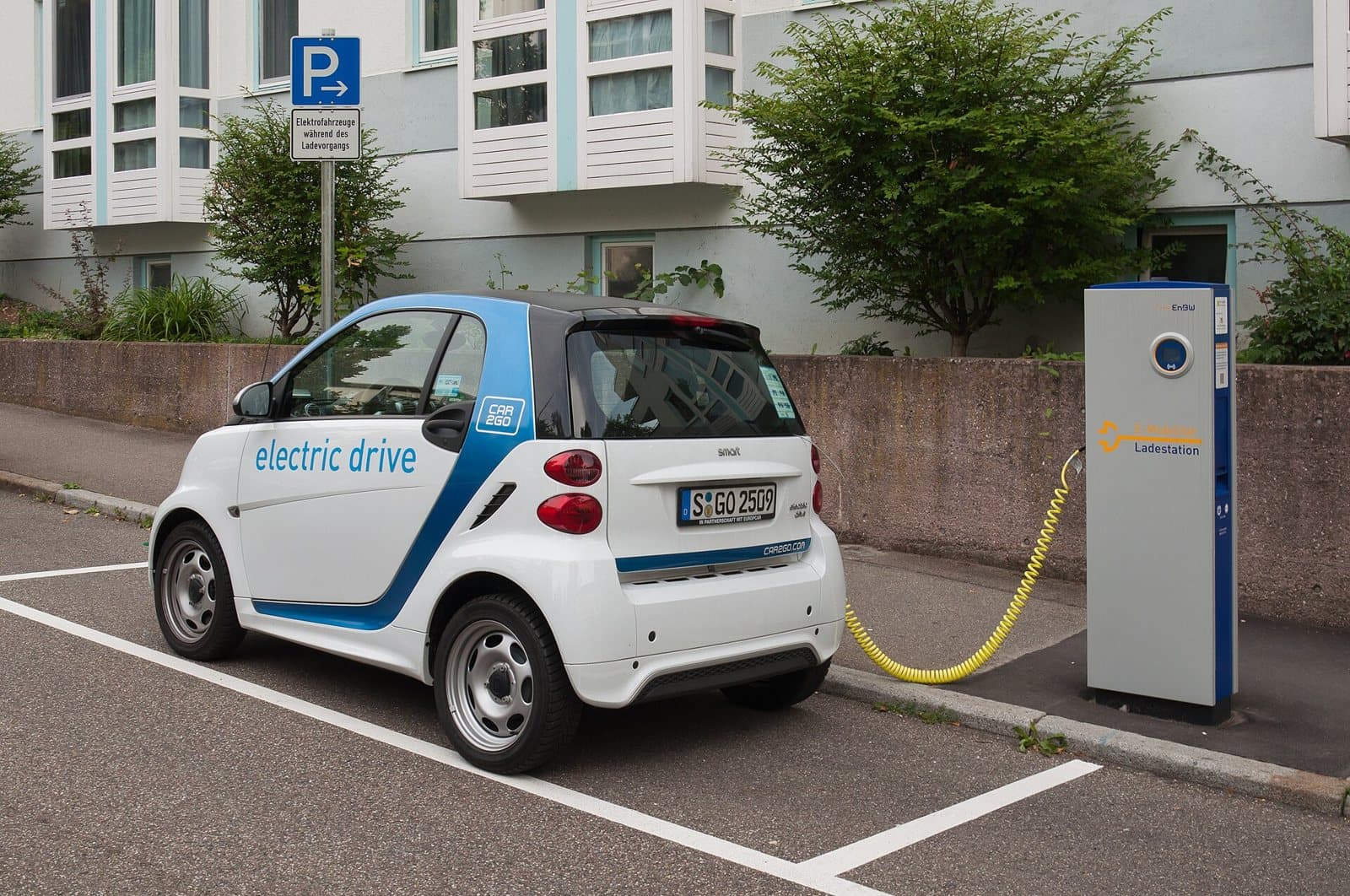 EV Sales Slump Forces Michigan's Automakers To Hit The Brakes